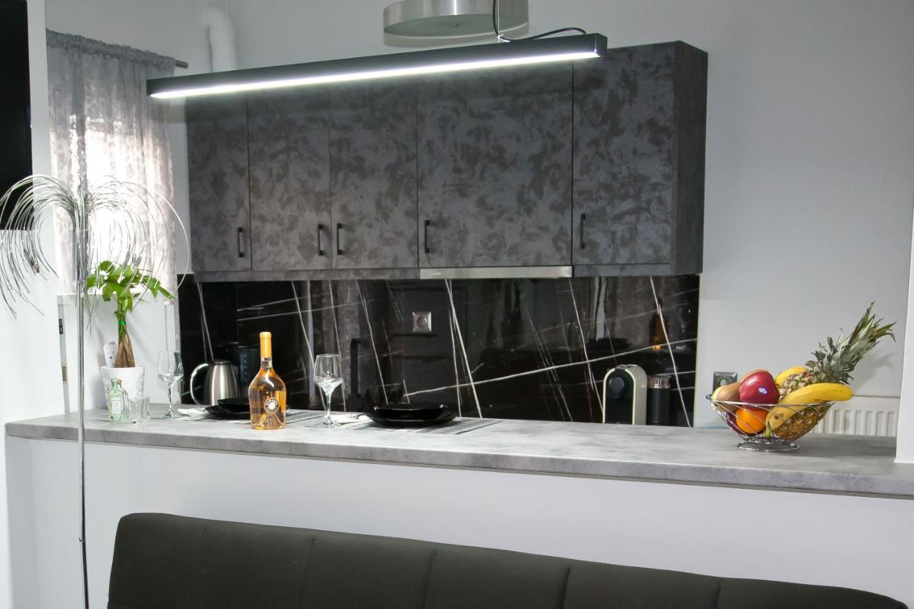 Chris Luxury Studio Ioannina Exterior foto