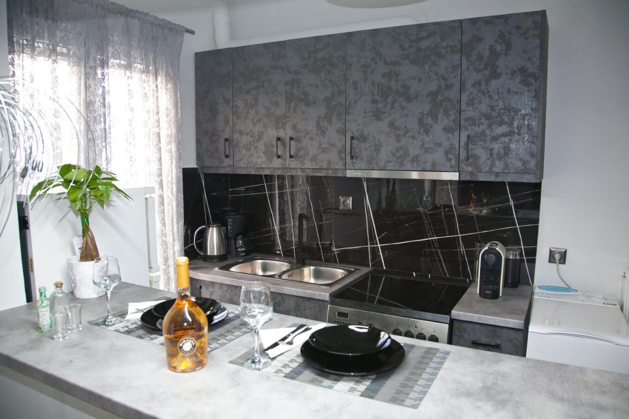 Chris Luxury Studio Ioannina Exterior foto