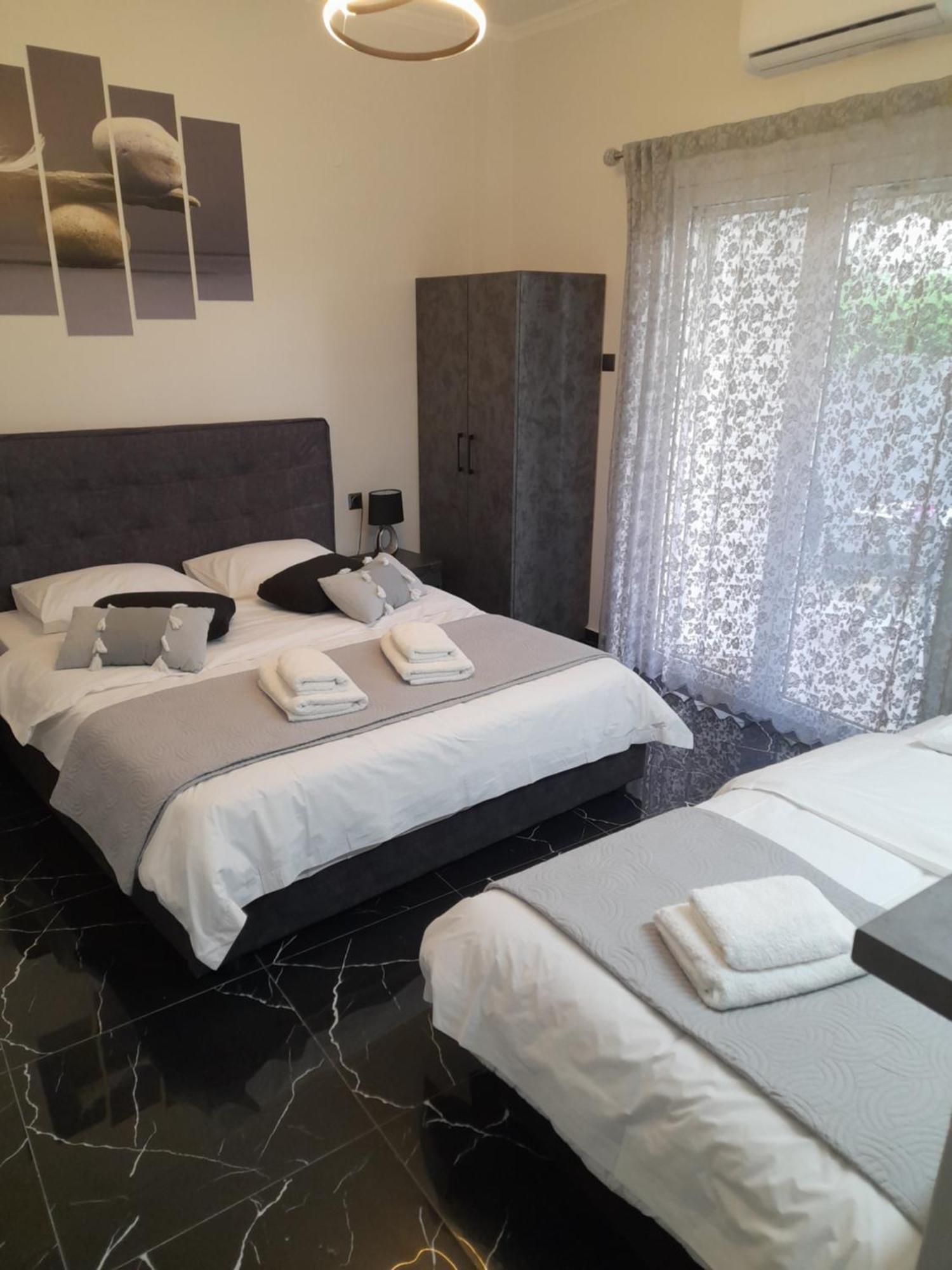 Chris Luxury Studio Ioannina Exterior foto